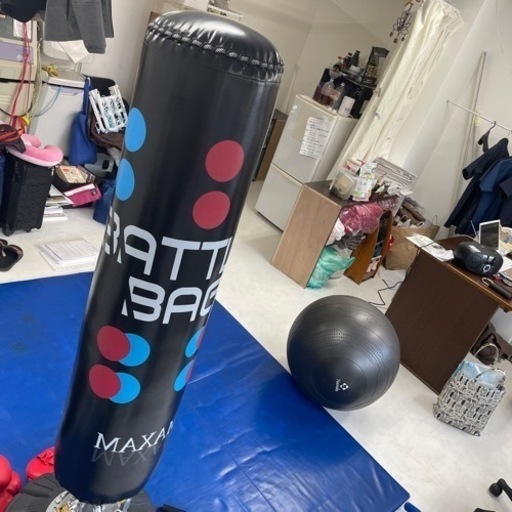 スタンド式サンドバッグ(女子プロの方からいただいたもの)