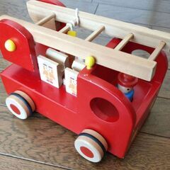 カタカタ消防車  木製玩具の画像