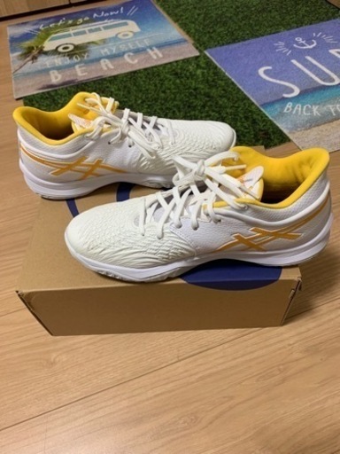 アシックス　バスケシューズ