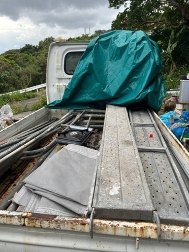 BTローリング3〜４段分、足場ネット5〜6枚、脚立ハシゴ