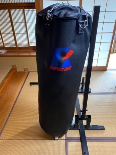 吊り下げ式サンドバッグ(ファイティングロード)