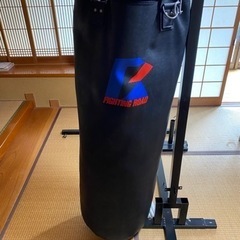 吊り下げ式サンドバッグ(ファイティングロード)の画像