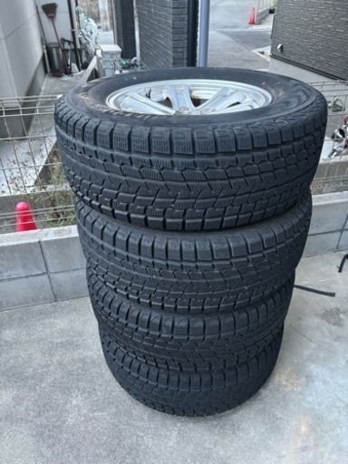 【再値下げ】スタッドレスタイヤホイールセット265/65R 17