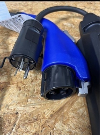 プリウスPHV 充電ケーブル 未使用美品100v200v対応