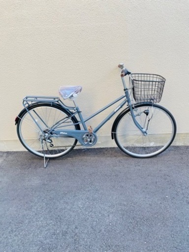 新車みたいにピカピカの、オートライト、６段変速付きの中古自転車です！