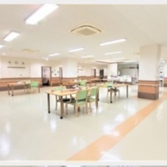 夜勤専属　時給1466円　日給22,000円〜交通費別途