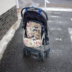 使い古したベビーカー、もらってください。取引場所は八日市接骨院です。の画像