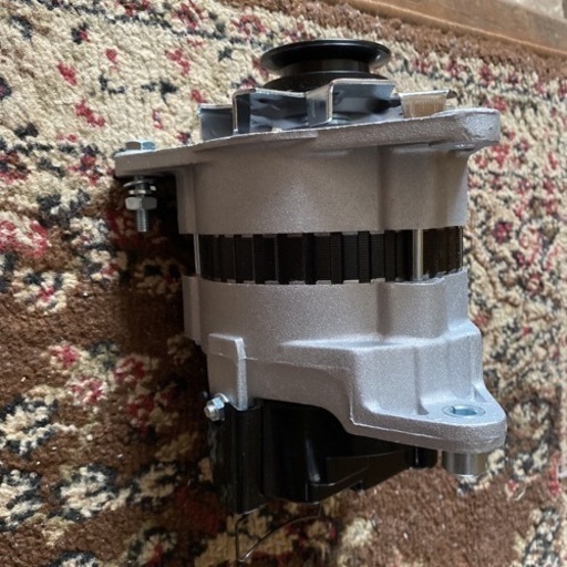 新品オルターネーター