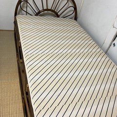 籐ベッド
