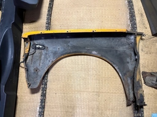 値下げしました！1968年式510ブルーバード右側フロントフェンダー