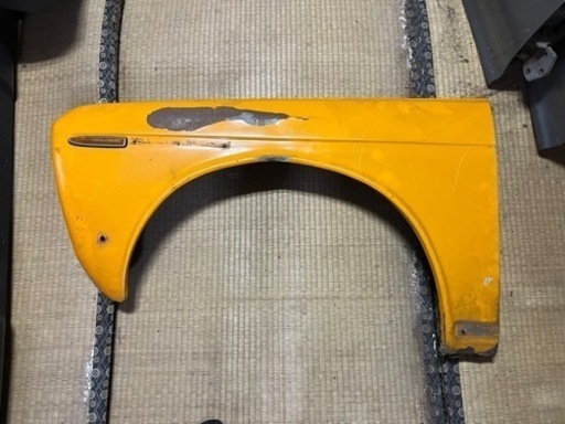 値下げしました！1968年式510ブルーバード左側フロントフェンダー