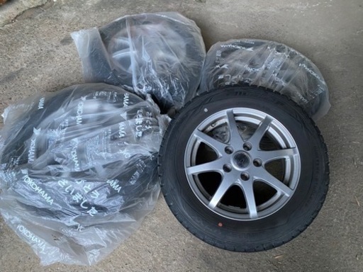 ★195/65R15 スタッドレス