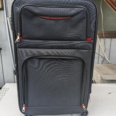 28インチの大容量スーツケースの画像