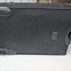 28インチの大容量スーツケースの画像