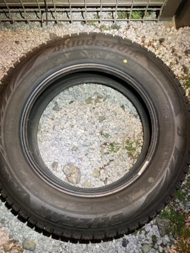 スタッドレスタイヤのみブリヂストン4本　175-65-14