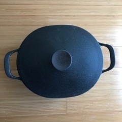 IKEA  ヴァルダーゲン   鋳物両手鍋　展示未使用品