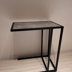 IKEA サイドテーブル
