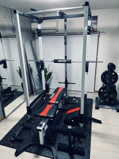 【取引中】IROTEC（アイロテック）パワーラックセット＋ゴムマット、全身鏡＋α