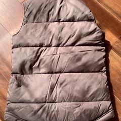 UNIQLO   ナイロンベスト　 Mサイズの画像