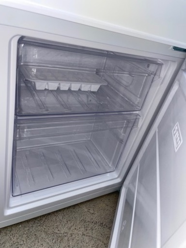 送料・設置込み　冷蔵庫　140L NITORI 2022年