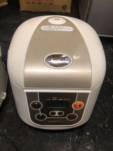 ☆中古￥5,500！シー・シー・ピー　3.5合炊飯ジャー　家電　BK-R60-WH型　2022年製　【BA166】