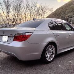 BMW 5シリーズ 2.5L Mスポーツ仕様の画像