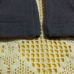 ◆【婦人用手袋】《内側手首部分に、ブランド名の刺繍入り》　※お色/グレー系。の画像