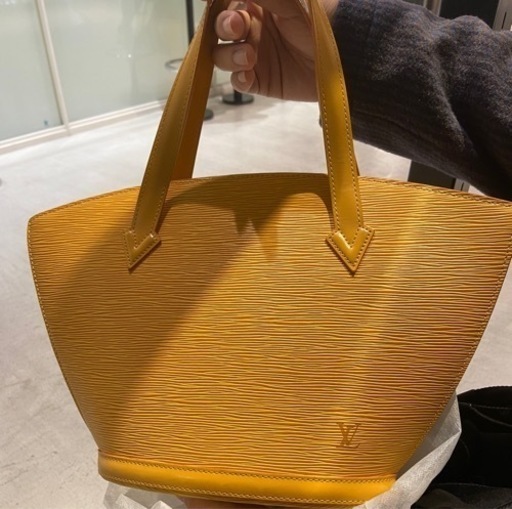 中古 LOUIS VUITTON