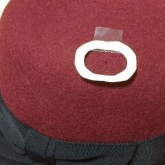 ◆【婦人用・冬向き帽子】　《ＥＬＬＥ》　※素材/厚手のフェルト。　※画像○の中、薄くなってます。の画像