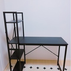 【決まりました】ラック付き一体型デスク