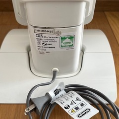 デロンギ セラミックファンヒーターTCH8093ERJの画像