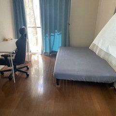 【急募】セミダブルマットレス付ベッド