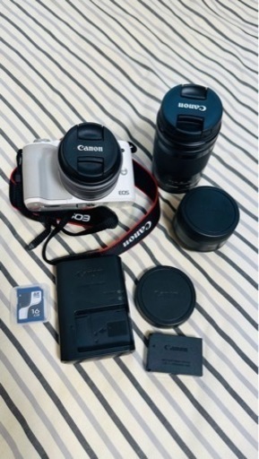 Canon Kiss m ミラーレスカメラ