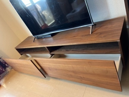 ボーコンセプト　Bo Concept テレビボーウォールナッツ