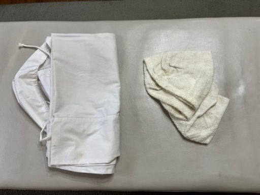 ①
治療用べッド（特注品）