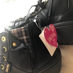 SOMETHING♡ショートブーツ♡新品　21.0cmの画像