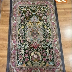 ペルシャ絨毯 154cm×98cm シルク 手織り【偽サイトにご注意ください】の画像