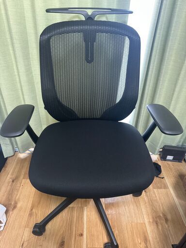 定価￥134,310-　OKAMURA　肘付シルフィーチェア　※取りに来れる方