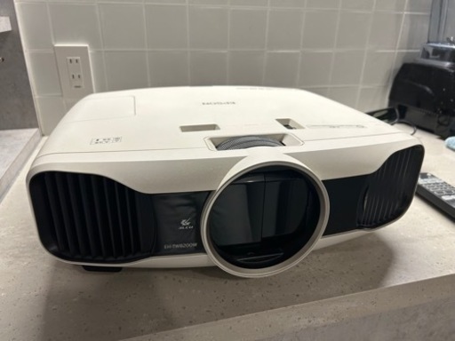 プロジェクターEH-TW8200W