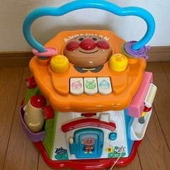 【取引中】アンパンマン おおきなよくばりボックス