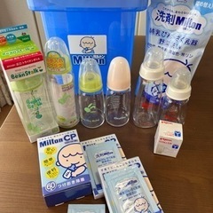 哺乳瓶5本　乳首1つの画像
