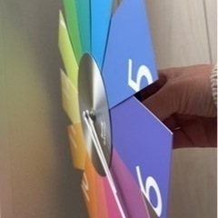 【受け渡し予定者決定済み】カラフルな掛け時計　ブルーノの画像