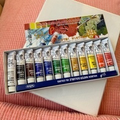 未使用品⭐︎油絵具＋キャンバス2枚セット半額以下の画像