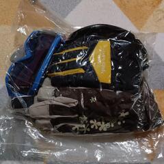 スキースノボ　グローブ、ゴーグル（お話中）の画像