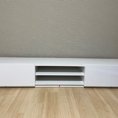 テレビ台　大型テレビ乗ります！　1/30までに引き取り可能な方