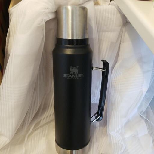 スタンレーの水筒1l