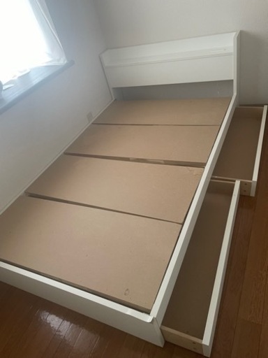 ベッドフレーム、マトレス