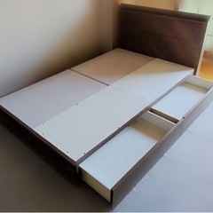 セミダブルベッドフレーム