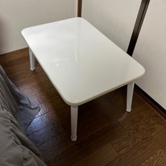 折りたたみテーブル