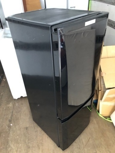 北九州市内配送無料　保証付き　2018年式　三菱電機 MITSUBISHI ELECTRIC MR-P15D-B [冷蔵庫 （146L